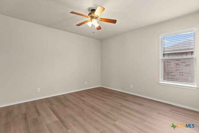 Building Photo - 4703 Stonehaven Dr