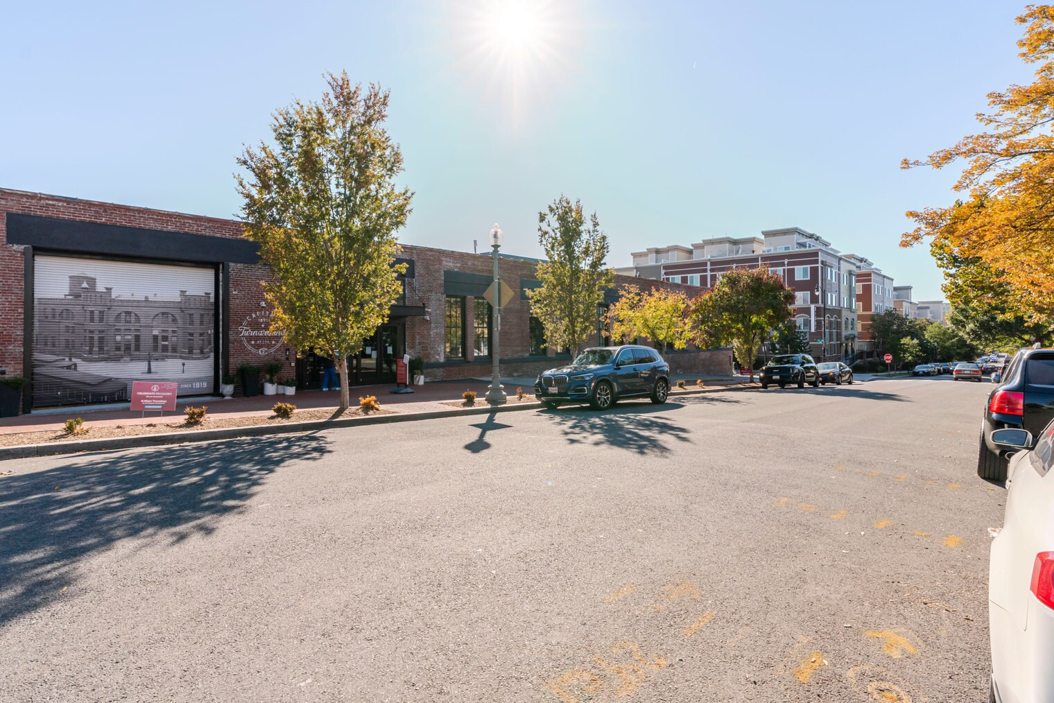 Building Photo - 716 L St SE