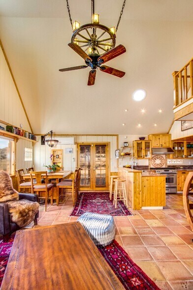 Building Photo - 5031 Tom Mix Rd