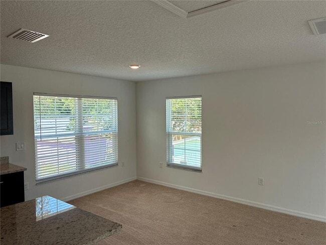 Building Photo - 2651 Bayside Dr S