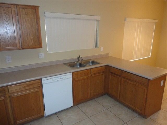 Building Photo - 10657 E Enid Ave