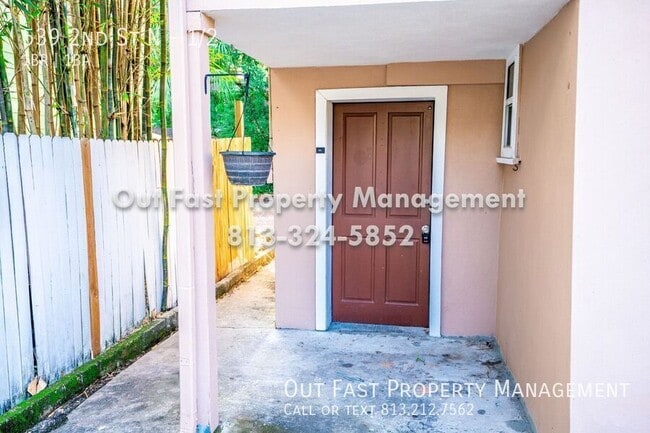 Building Photo - 539 2nd St N