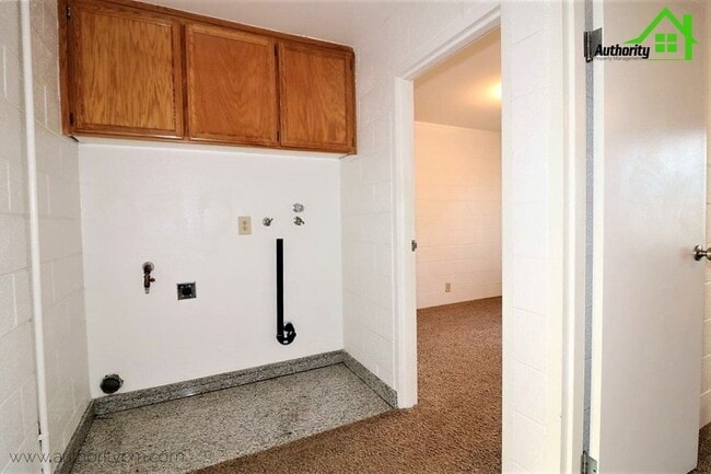 Building Photo - 6195 Verde Vale Ct