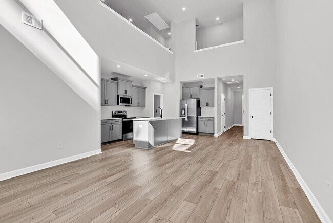 Building Photo - 408 Ireland Way
