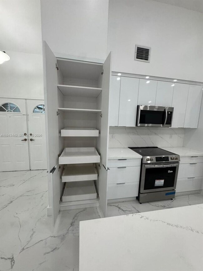 Building Photo - 10227 SW 55th Lane, Cooper City, FL 33328