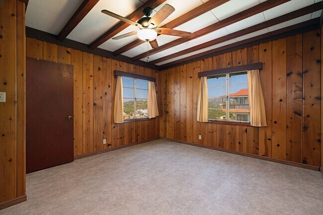 Building Photo - 2183 Primrose Ave