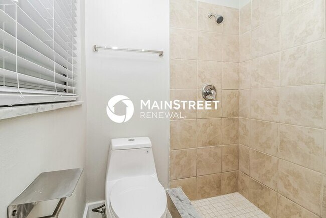 Building Photo - 3 Bedroom Pet-Friendly Home in LONGWOOD, FL with Main Street Renewal