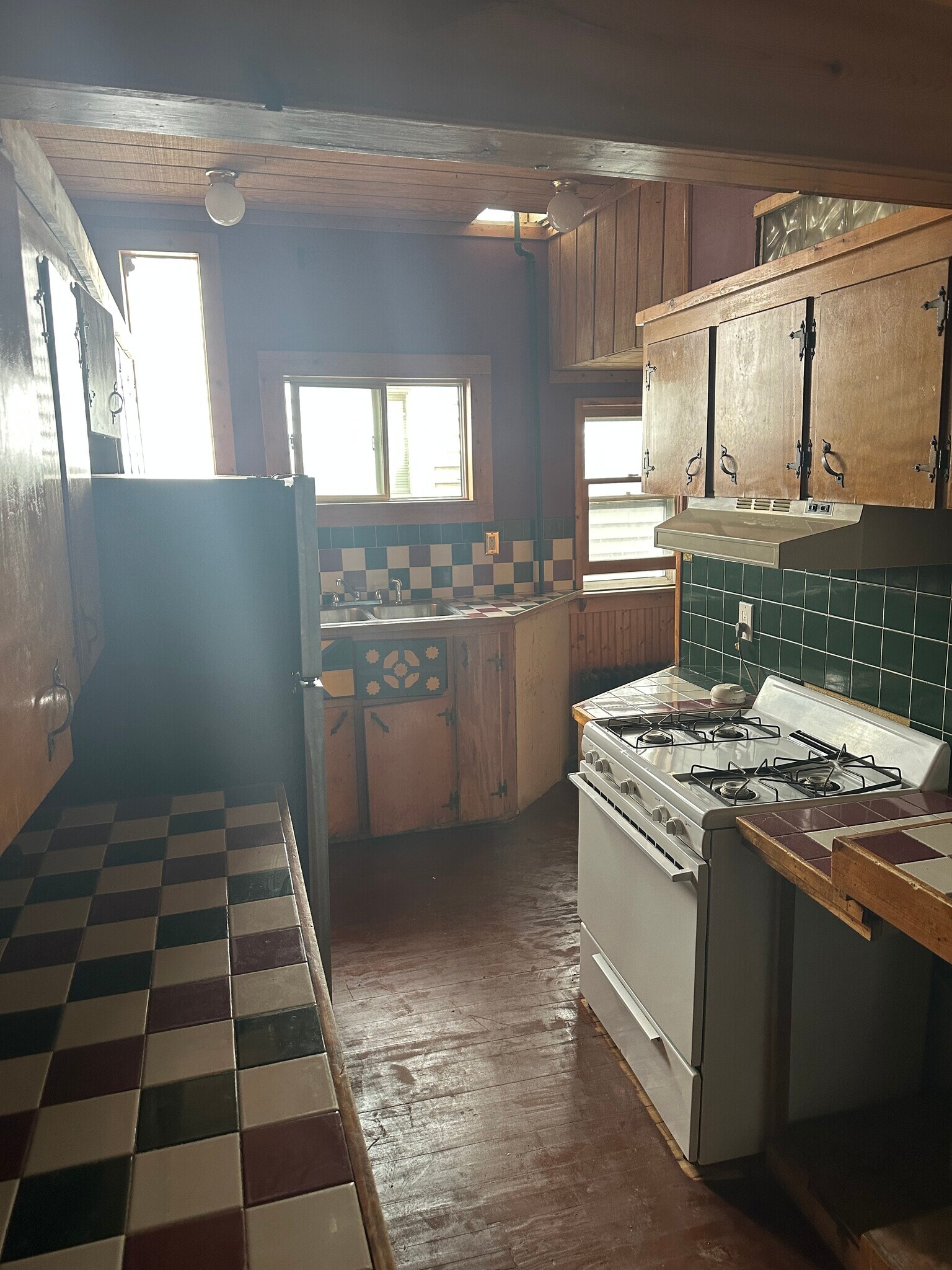 Building Photo - 44 W Van Vechten St