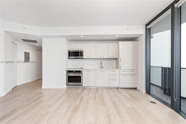 Building Photo - 55 SW 9th St