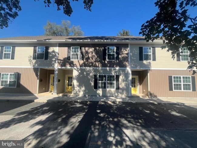 Building Photo - 36 Dahlgren St