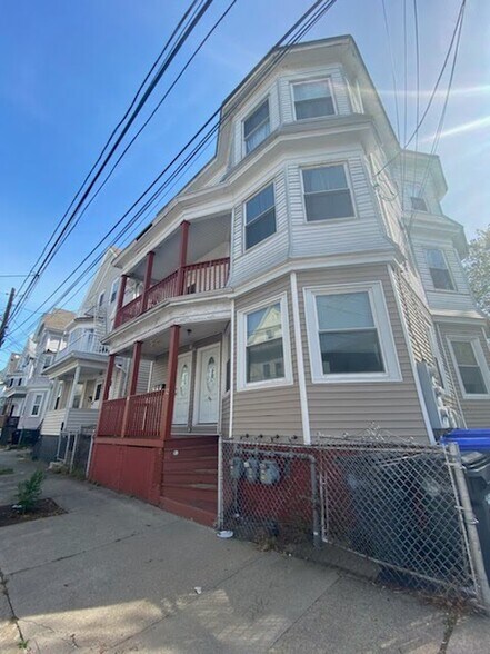 Building Photo - 30 Penn St