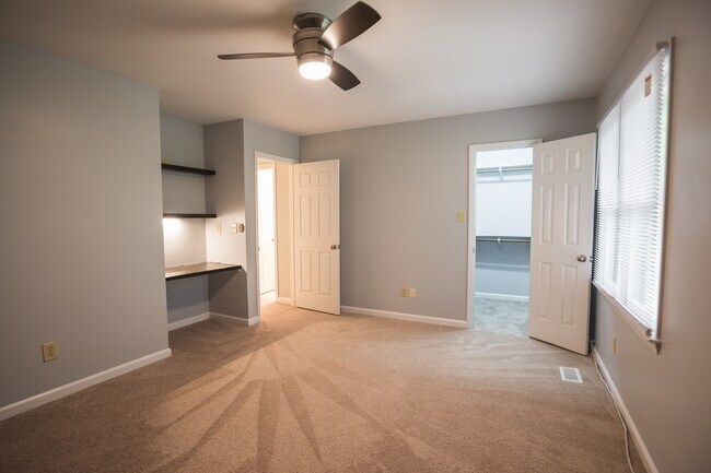 Building Photo - Available Early July! Renovated 3 bedroom ...