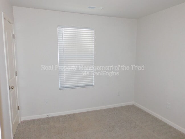 Building Photo - 18 Covey Ct