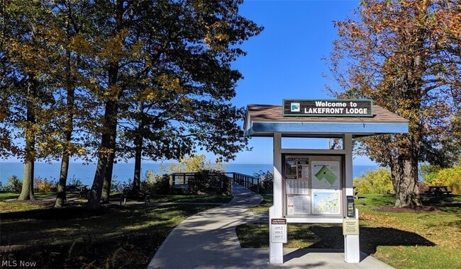 Building Photo - 1592 Ridgewick Dr