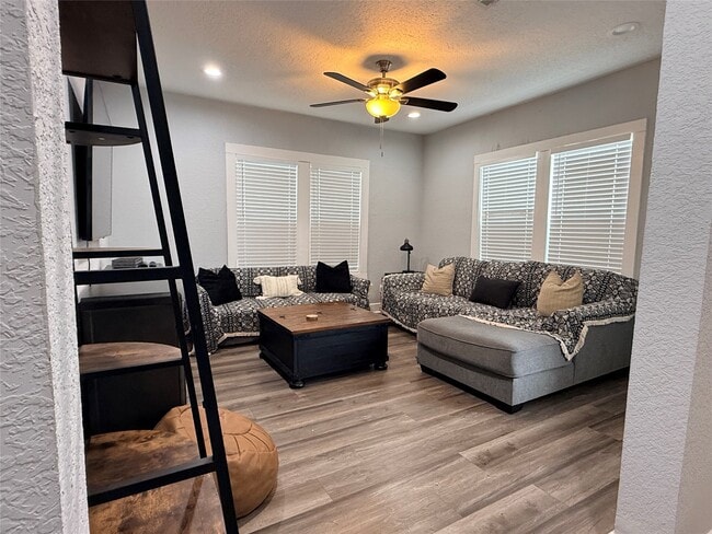 Building Photo - 7334 Texas St