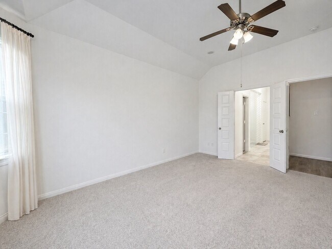 Building Photo - 31630 Zoe Pt