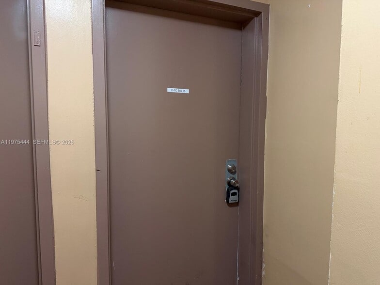 Building Photo - 4304 NW 9th Ave