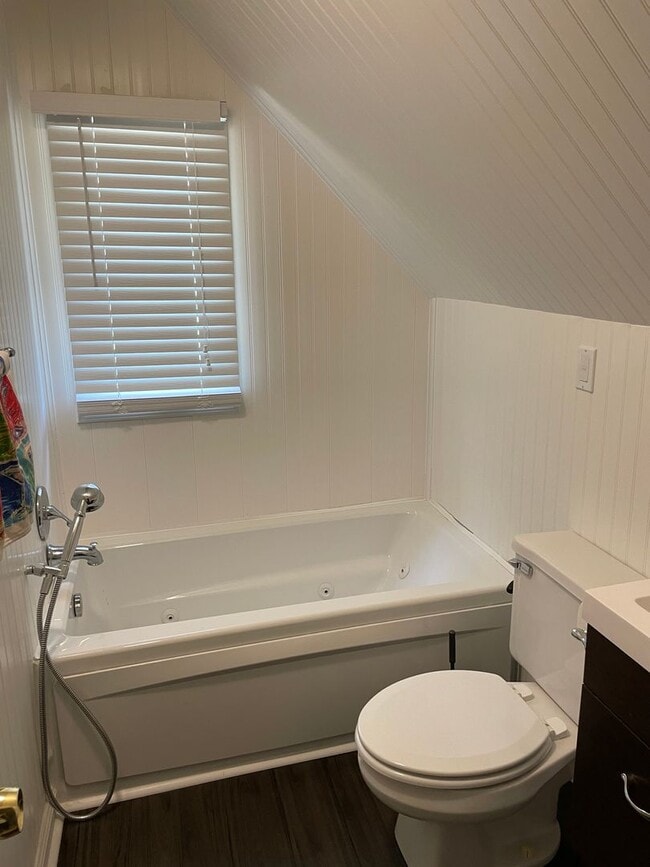 Building Photo - 3 bedroom Bathroom House in River Run Planation