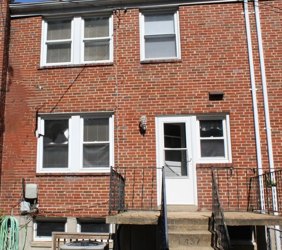 Building Photo - 1457 N Forest Park