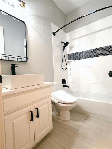 Building Photo - 1505 Astoria Dr