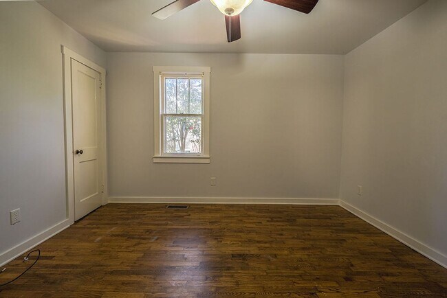 Building Photo - 134 Westover Dr