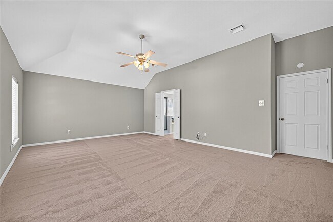 Building Photo - 2710 Double Lake Dr