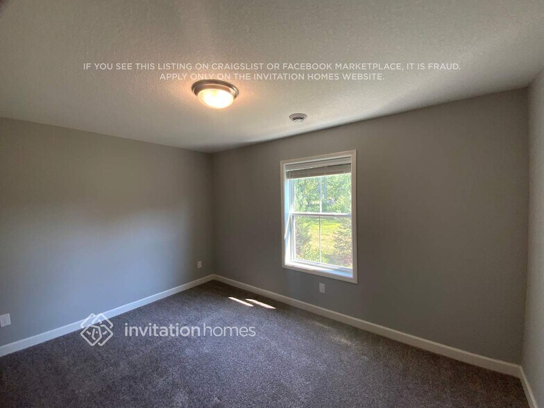 Building Photo - 6486 Inspire Cir S