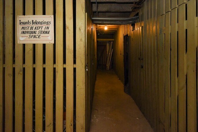 Building Photo - 735 Judson Ave