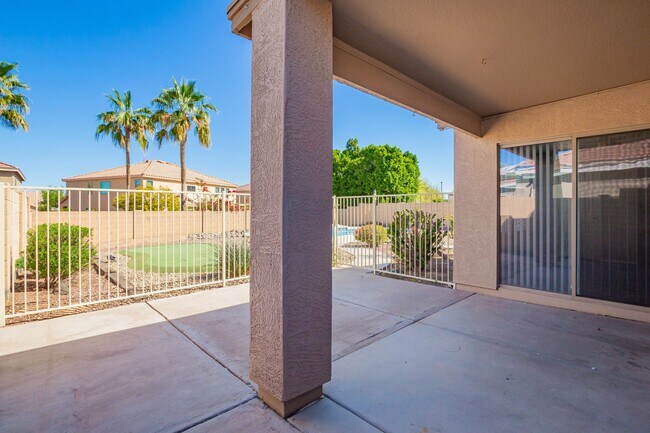 Building Photo - Spacious & Elegant Home with Resort-Style Backyard in Gated Community