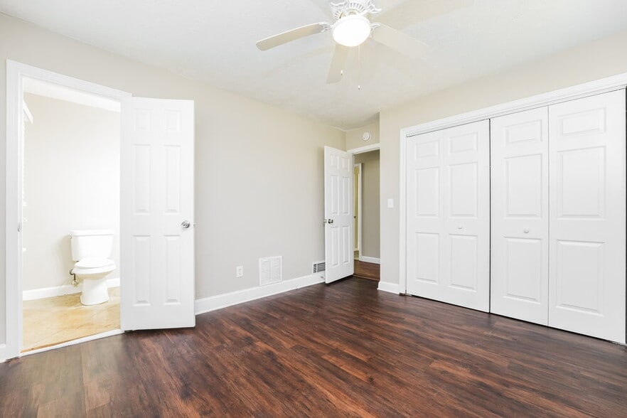 Building Photo - 1752 Enid Dr