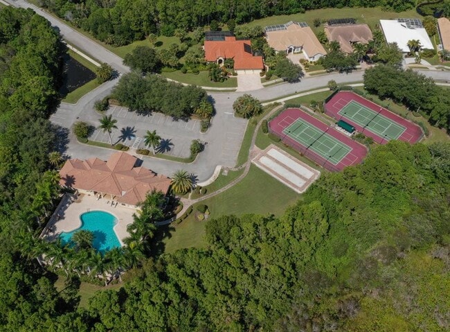 Building Photo - 4430 Corso Venetia Blvd