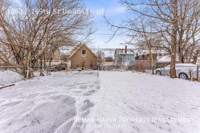 Building Photo - 1043 E 169th St