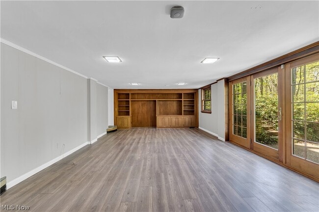 Building Photo - 1183 Romayne Dr
