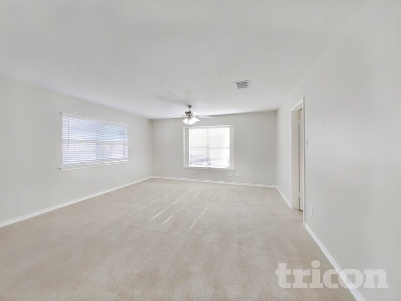 Building Photo - 15806 Crystal Brook Dr