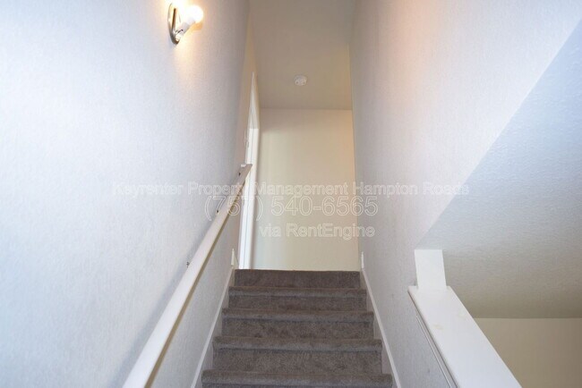 Building Photo - 1 Worden Pl