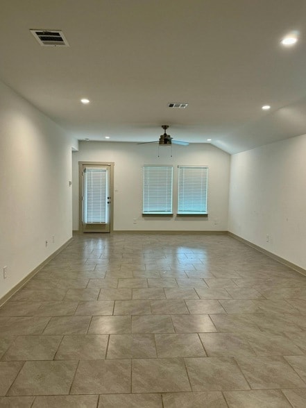 Building Photo - 4930 Natchez Trce