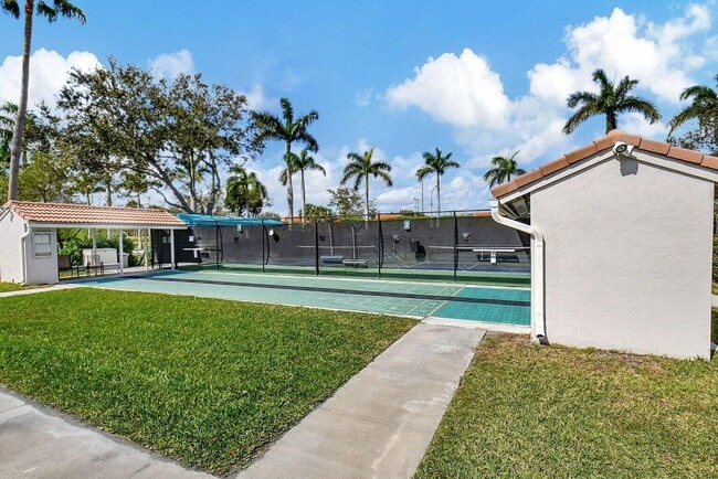 Building Photo - 7946 Sailing Shores Terrace