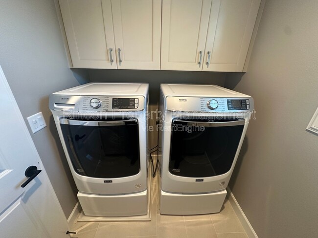 Building Photo - 97 S Nevada Ave