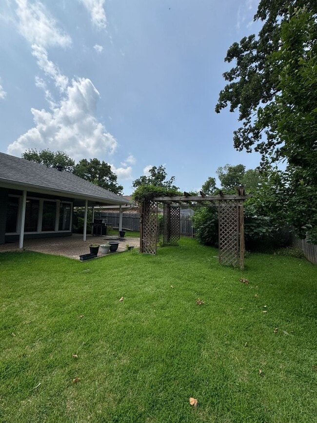 Building Photo - Rental Property