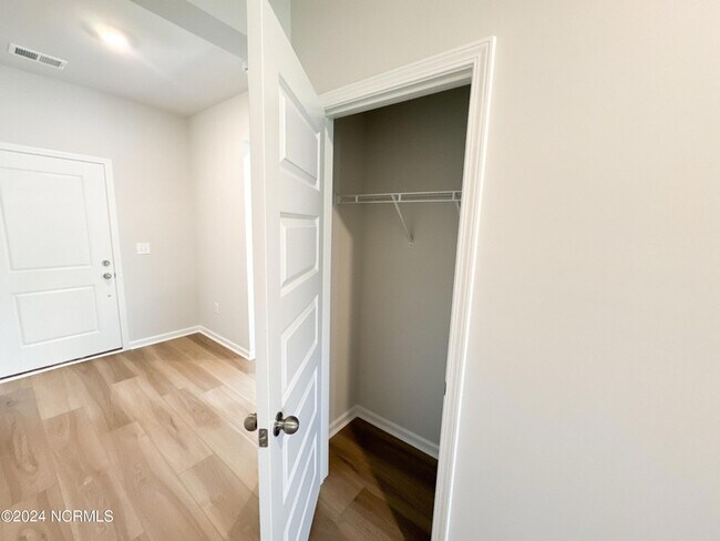 Building Photo - 9186 Little Osprey Dr