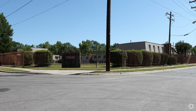 Primary Photo - Hoover Road Apartments
