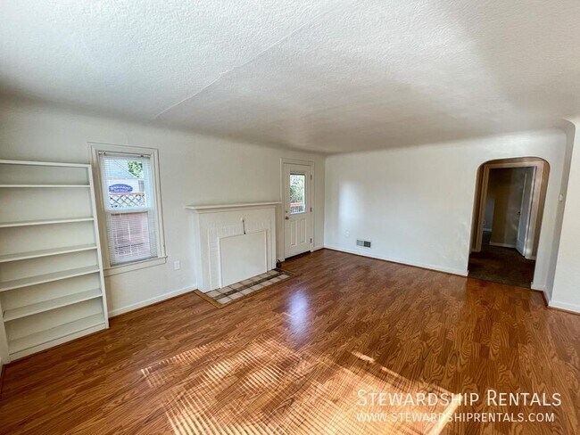 Building Photo - 1790 Mill St