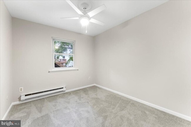 Building Photo - 372 Wells Terrace