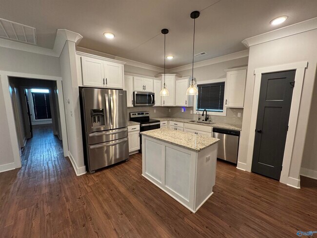 Building Photo - 103 Parvin Way Dr