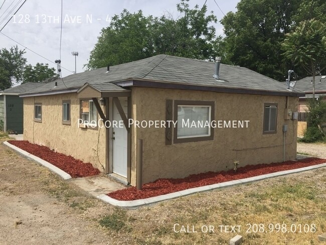 Building Photo - 128 13th Ave N