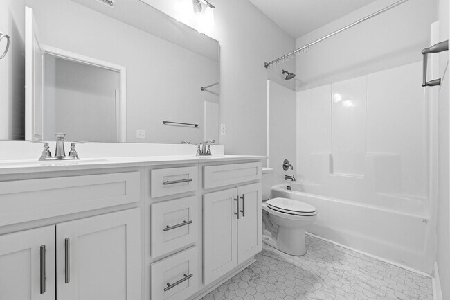 Building Photo - 903 Eakins Ln
