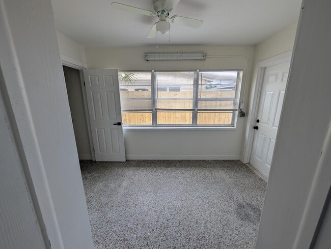 Building Photo - 124 146th Ave E