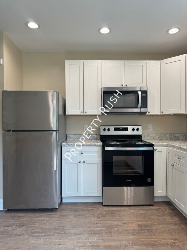 Building Photo - 8430 Springfield Rd