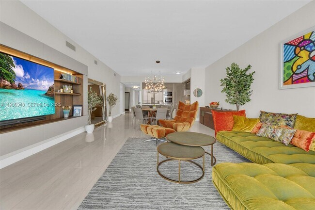 Building Photo - 18975 Collins Ave