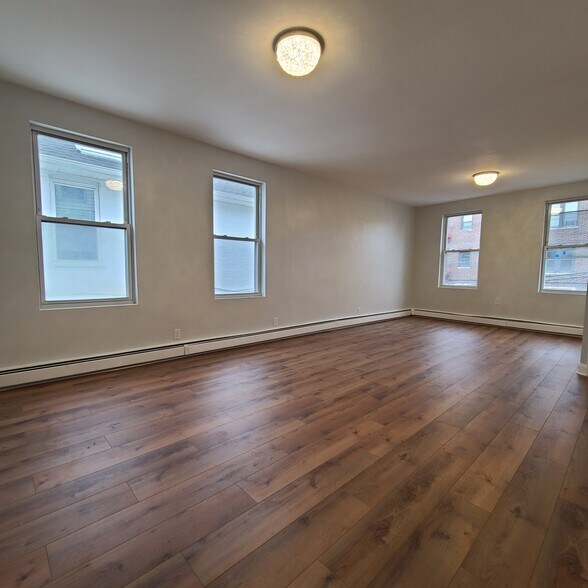 Building Photo - 6115 Monitor Pl